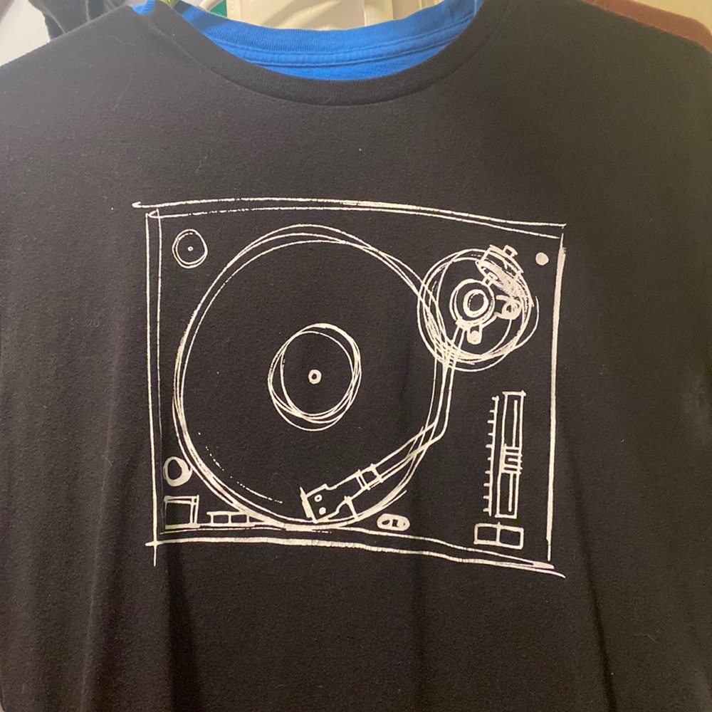 Old navy shirt